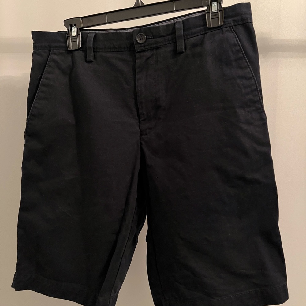 Banana Republic Mens Black Shorts. Size 31.
